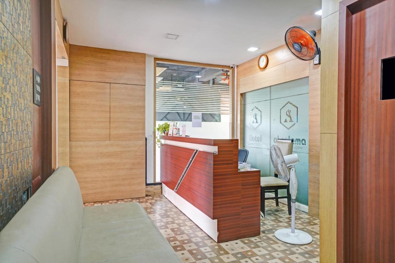 Capital O 87015 Hotel Al Salama Kochi Exteriör bild